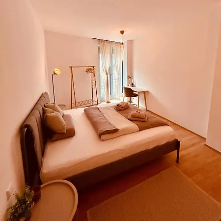 Moderne Ulmer Neubauwohnung Appartamento *